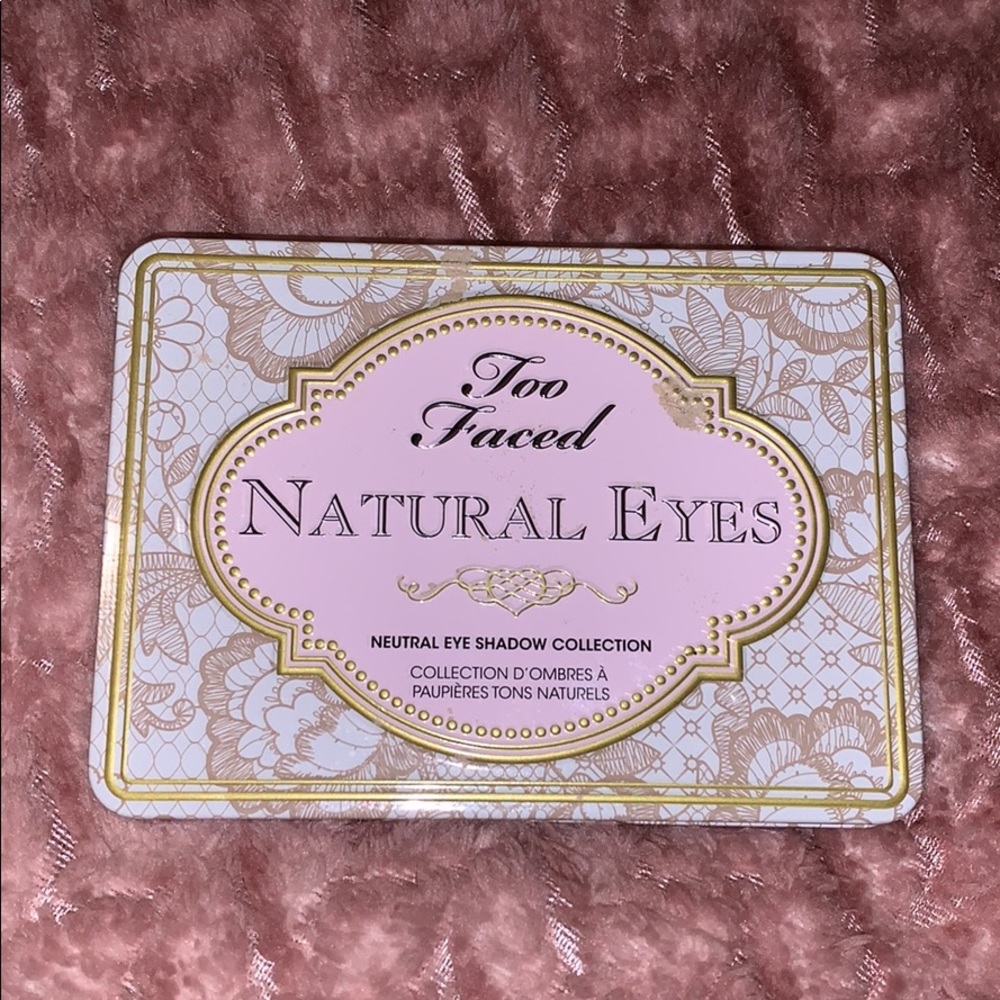 Too Faced eyeshadow pallet